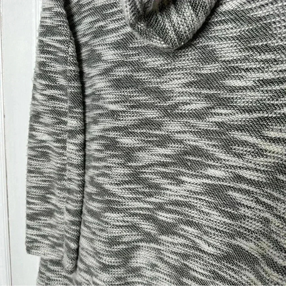 Paper Crane Cardigan Sweater Heathered Grey & White Size Small - Picture 15 of 16